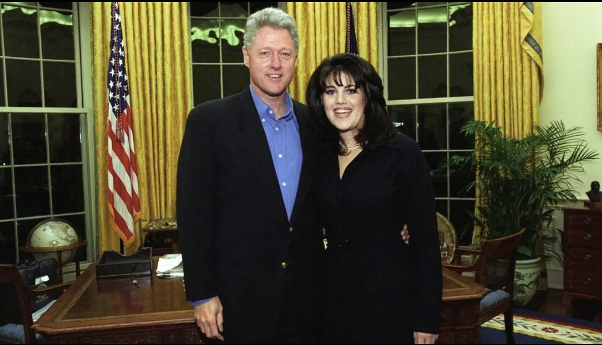 Hillary și Bill Clinton, în prag de divorț din cauza scandalului Epstein. Fosta Primă Doamnă face orice să scape de închisoare 
