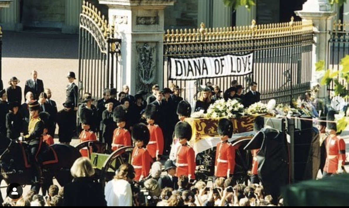 Detalii incendiare despre moartea prințesei Diana (VIII). Cum a ajuns în sicriu de plumb pe o insulă