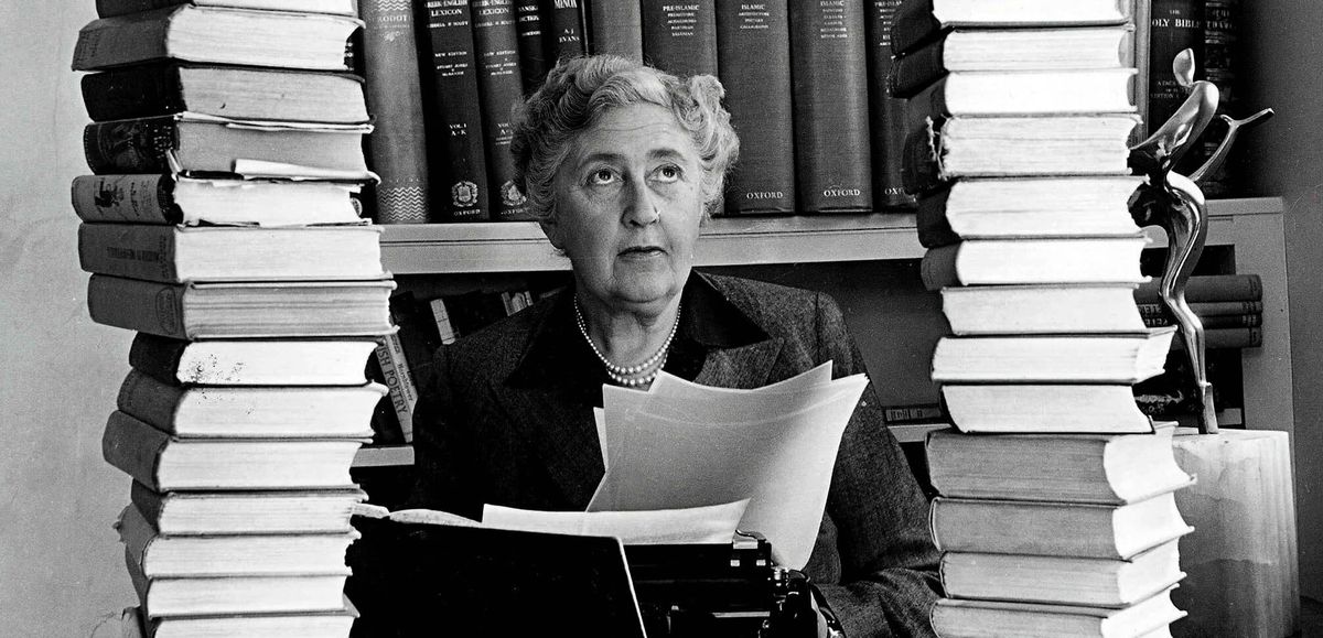 Răzbunarea scriitoarei Agatha Christie. Poliția a secat un lac atunci când aceasta a dispărut brusc