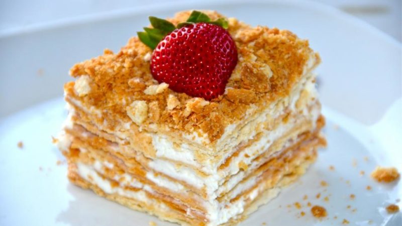 Prăjitura „Napoleon”,  desertul cu puține ingrediente