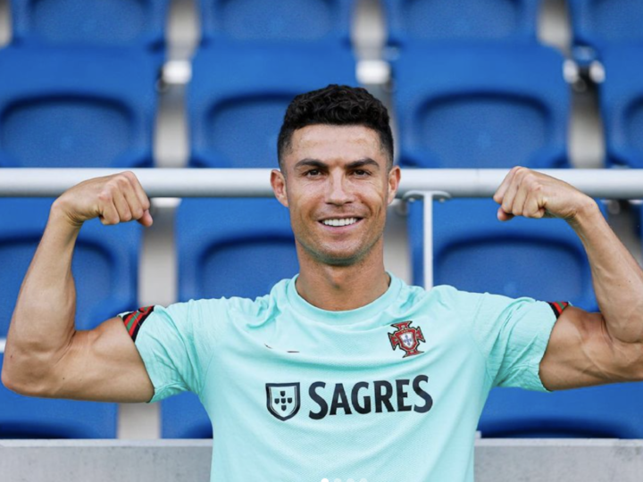 Imaginea momentului topește inimile internauților. Cum arată ultima fiică a lui Ronaldo, cea care și-a pierdut fratele la naștere