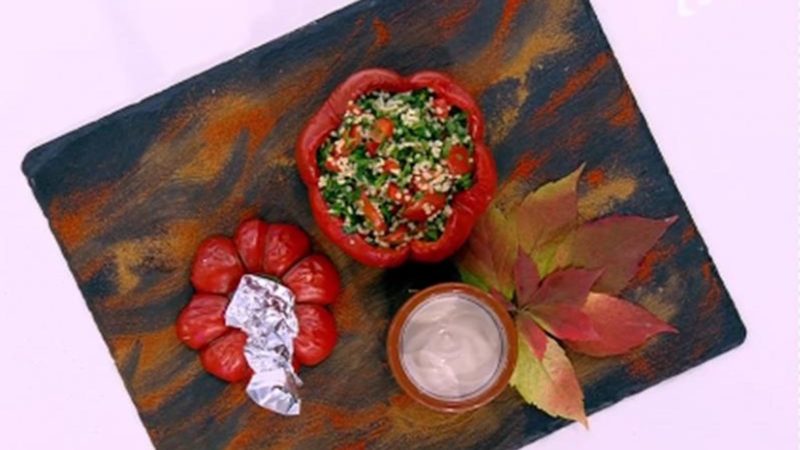 Gogoșari umpluți cu salată tabbouleh