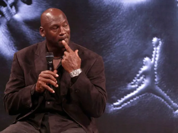 Michael Jordan, moment cutremurător. Legenda NBA a îndeplinit ultima dorință a profesoarei sale din liceu – Foto