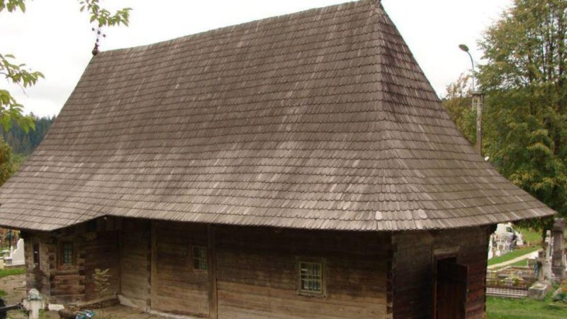 Biserica din lemn de la Putna, cel mai vechi locaș de cult din România