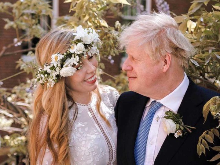 Premierul britanic Boris Johnson îl ajunge din urmă pe Cristi Borcea la făcut copii