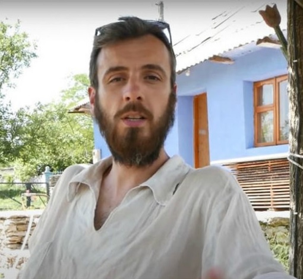 Povestea francezului care a lăsat totul pentru un sat din Moldova unde face cașcaval