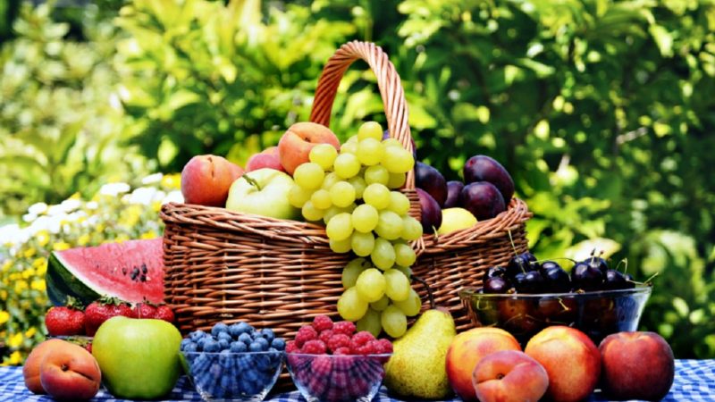 Cele mai importante fructe şi legume din luna august