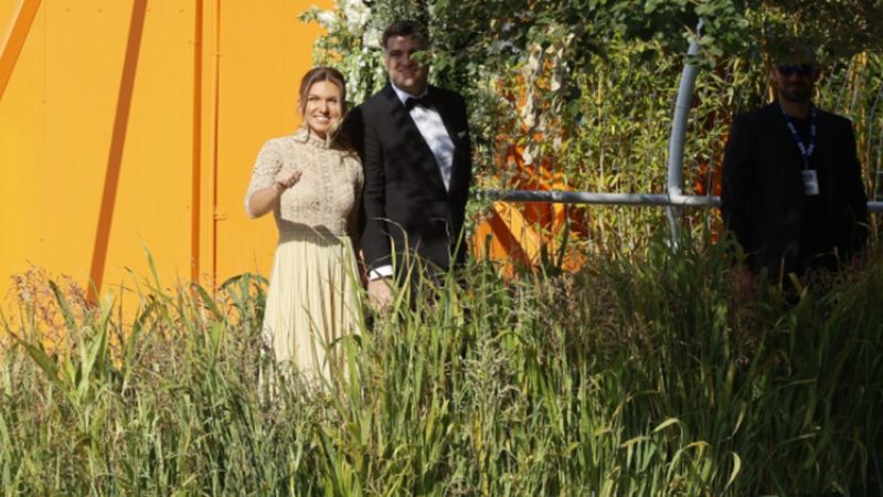 Ținute spectaculoase la nunta Simonei Halep. Ce rochie a ales sportiva și unde s-a aranjat pentru evenimentul unic