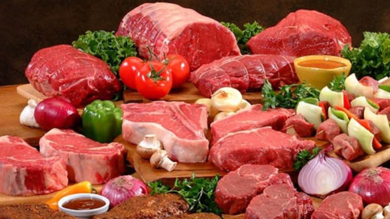 Carnea proaspătă a căpătat miros? Trucuri naturale care vă vin urgent în ajutor
