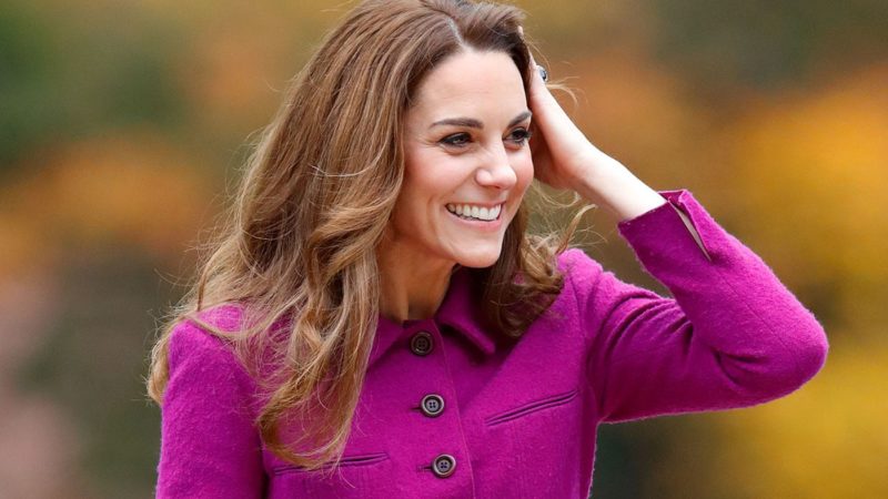 Cum a reușit Kate Middleton să dea ora exactă în modă. Fusta pe care o vor toate femeile
