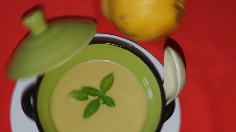 Nu există toamnă fără supă de gutui. O rețetă ardelenească, gustoasă și sănătoasă pentru toți pretențioșii