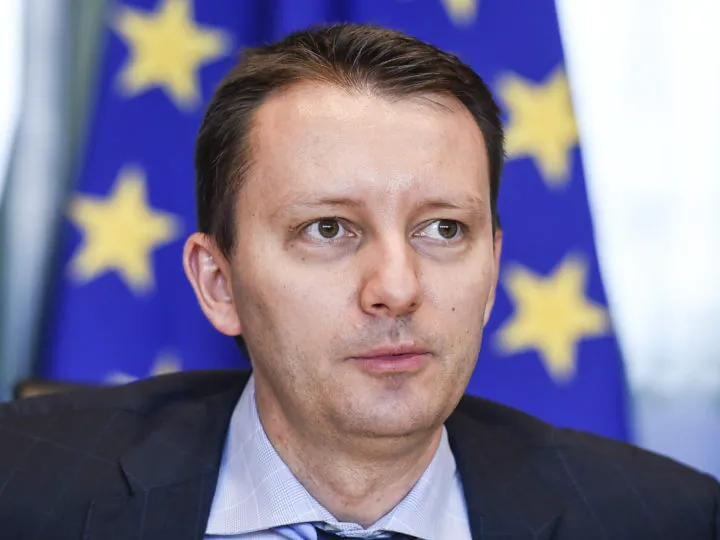 Siegfried Mureșan, declarație de ziua lui pentru poporul român: „Premierul Bolojan a aprins lumina în cămara cu șmecherii, eu nu o s-o sting”