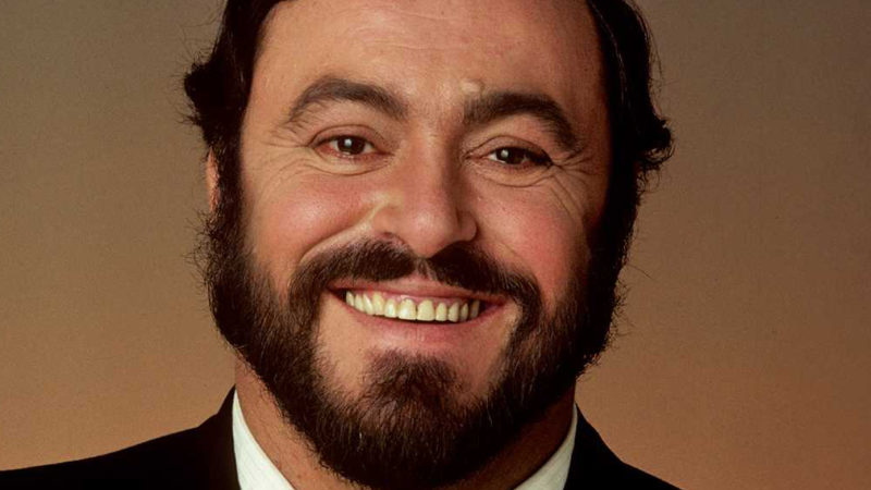 Luciano Pavarotti, omul care a schimbat umanitatea, abia avea ce să mănânce. Foto din tinerețe