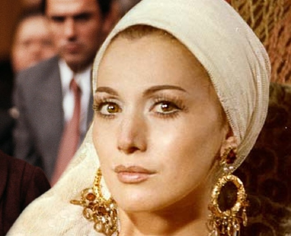 Violeta Andrei, o actriță prea frumoasă. ”Ceaușeasca m-a dat afară din cinema și Iliescu din teatru”