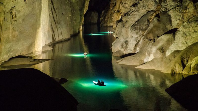 Misterele peșterii din care se aud zgomote ciudate. Este cea mai mare grotă din lume un loc bântuit?