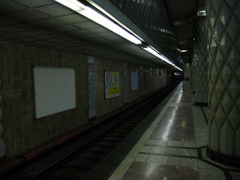 La stația de metrou Politehnică, oasele se văd cu ochiul liber. E o situație unică în lume