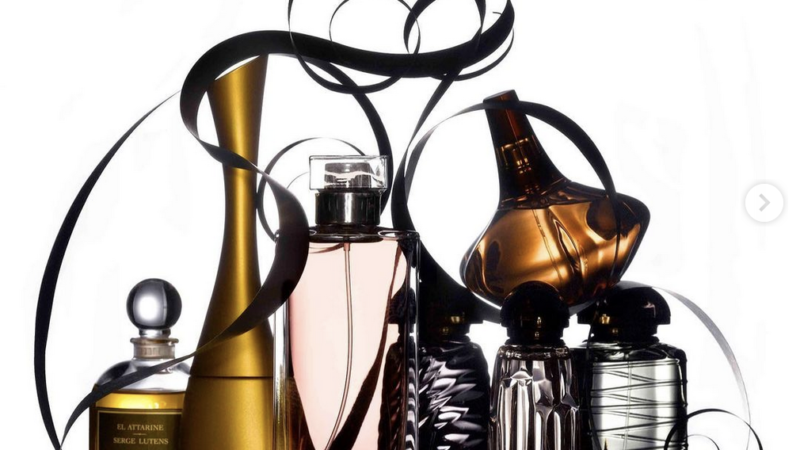Cum să alegeți cele mai potrivite parfumuri pentru cadourile de sărbători