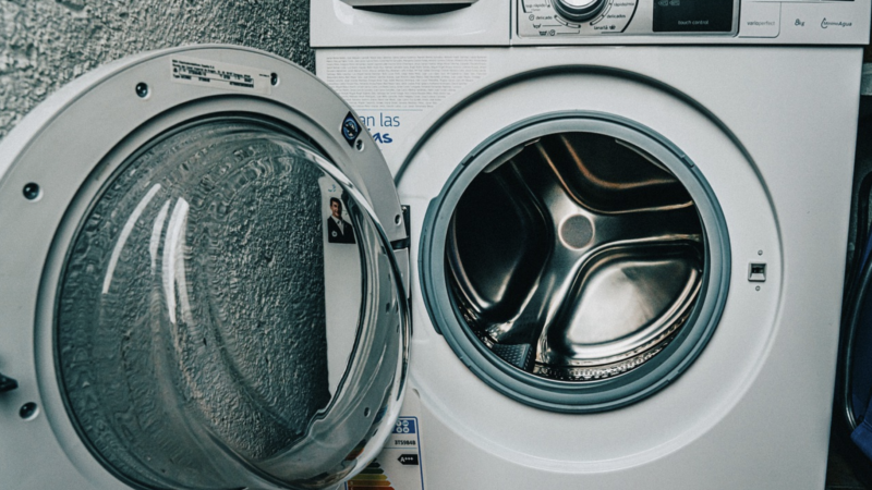 Cum eliminați mirosul urât din mașina de spălat