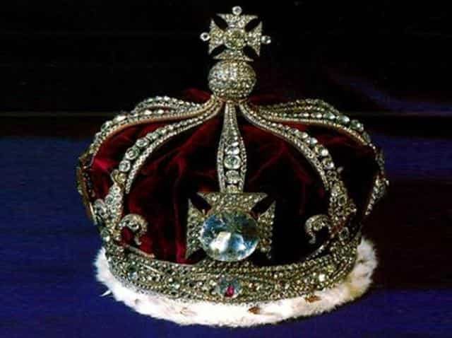 Camilla se pregătește să poarte tiara regală. Istoria coroanei cu diamante e remarcabilă