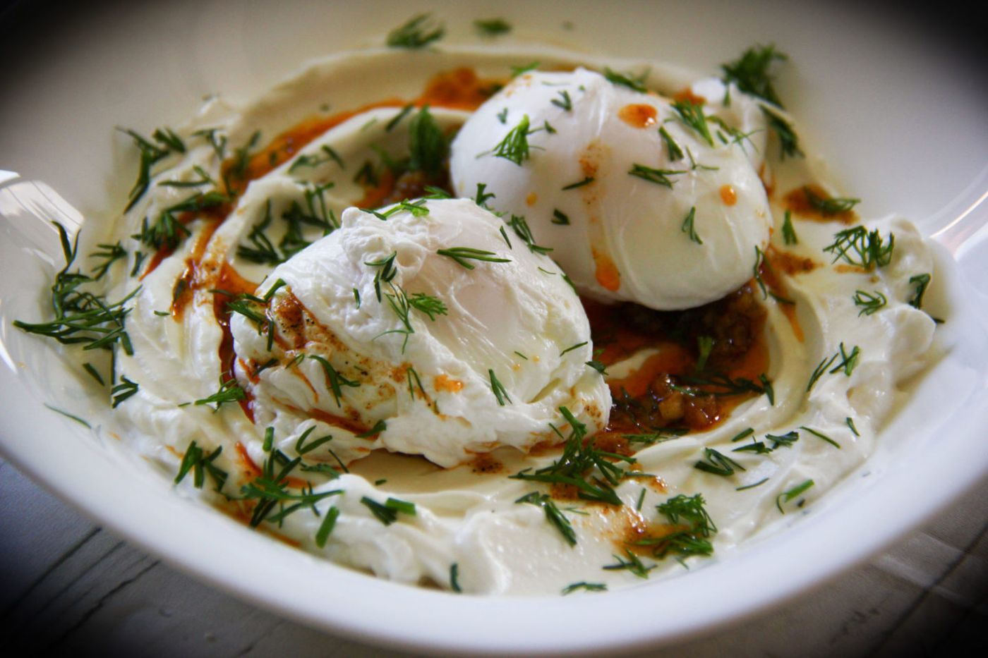 Cum să faceți ouă turcești. Rețeta datează de pe vremea sultanilor din secolul al XV-lea