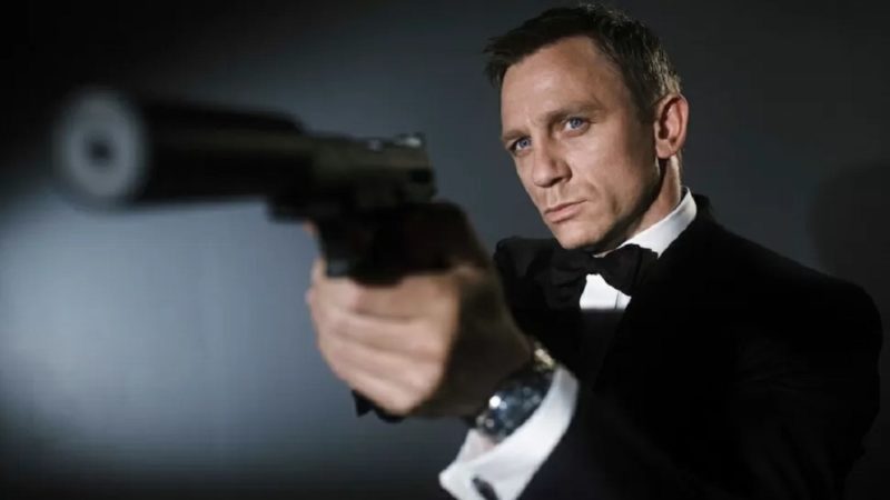 Daniel Craig, fiul unui oțelar, cel mai faimos James Bond. A debutat la 6 ani