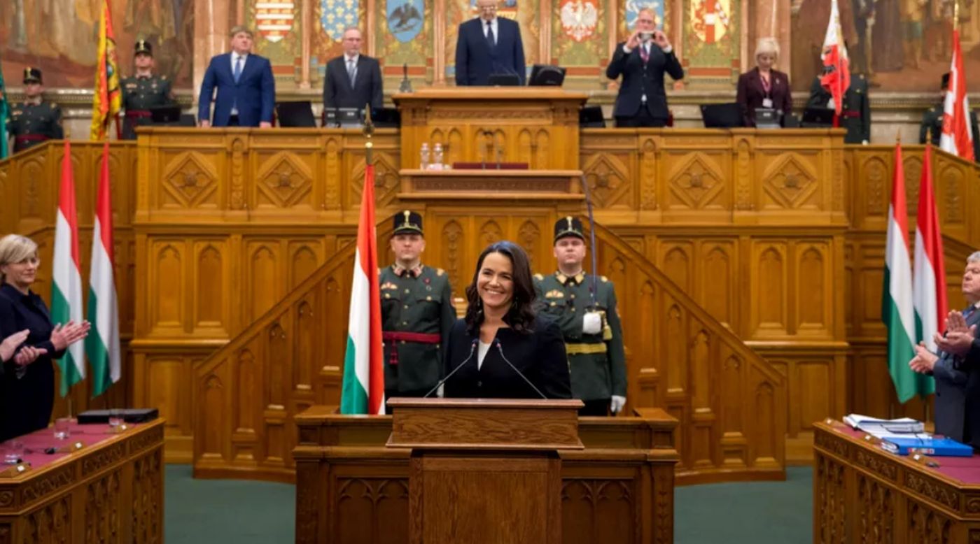 Cine e prima femeie președinte a Ungariei. A fost jurnalist, e soția unui bancher influent și aleargă la maraton