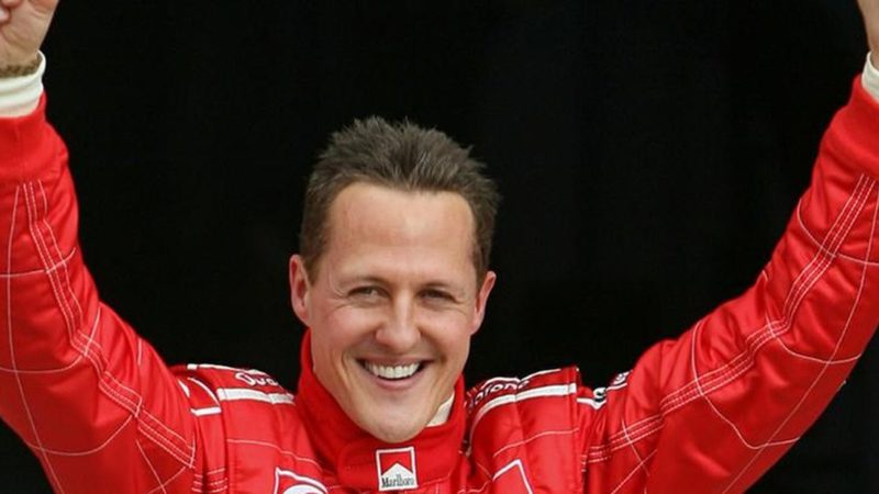 Imobilizat de opt ani la pat, Michael Schumacher mai primește o palmă de la viață. E acuzat de fraudă și asociere criminală