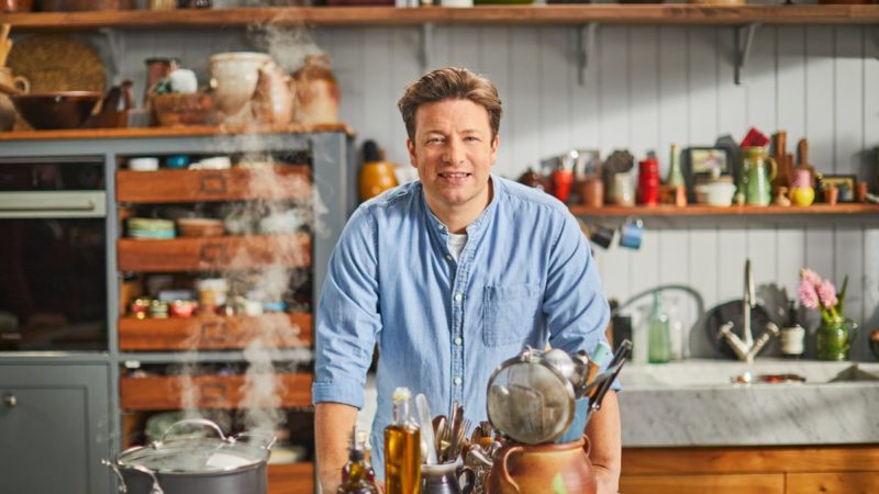 Rețeta pastelor din „Doamna și vagabondul” a la Jamie Oliver. Iată cum se prepară Spaghetele cu chifteluțe