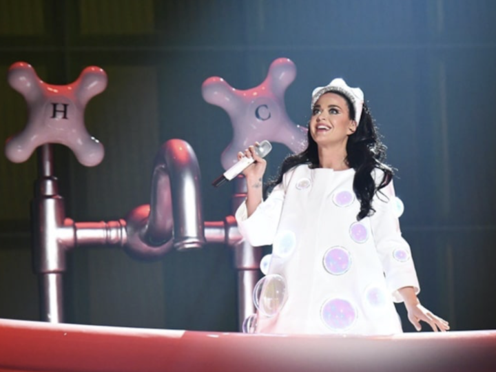 Katy Perry cere milioane de dolari de la un veteran de război cu handicap, în vârstă de 86 de ani. Americanii sunt revoltați