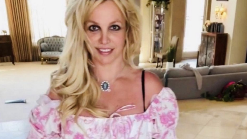 Britney Spears e însărcinată. A confirmat vestea după ce a început să i se vadă burtica de gravidă