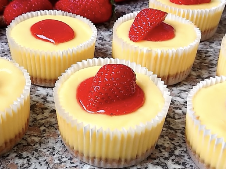 Cele mai simple brioșe cheesecake