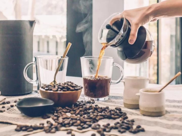 Studiu. Băutorii de cafea trăiesc mai mult. Doza zilnică recomandată e surprinzătoare