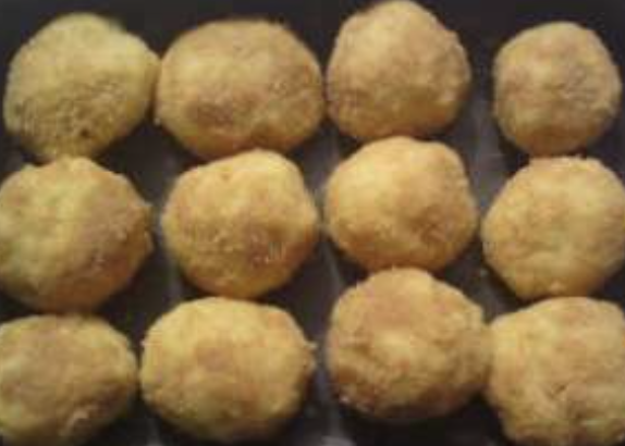 Deliciu de weekend: Bile de cartofi dulci cu scorțișoară