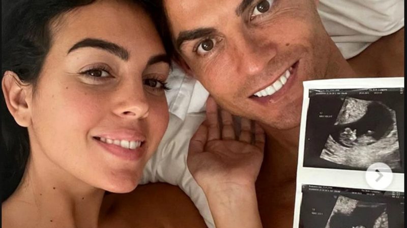 Prima fotografie a lui Ronaldo cu bebelușa, acasă, după tragica moarte a geamănul ei la naștere