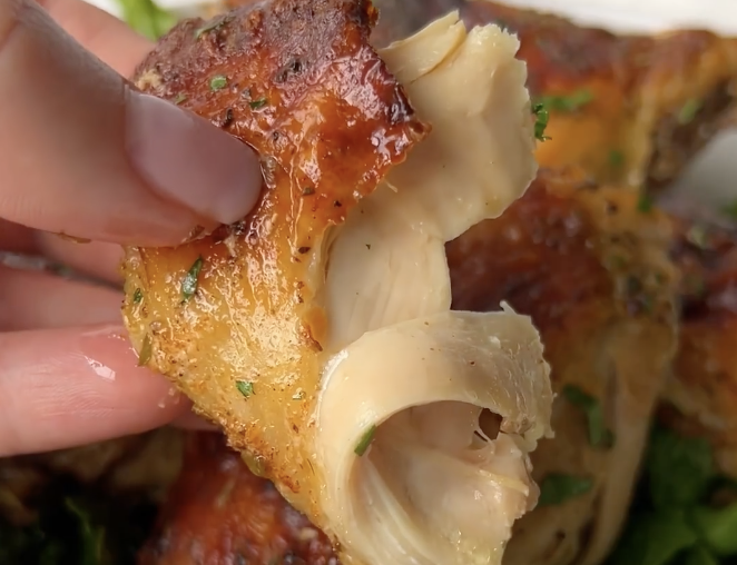 Nici o friptură nu va mai fi la fel. Învățați să preparați cel mai suculent pui marinat. O rețetă bulgărească