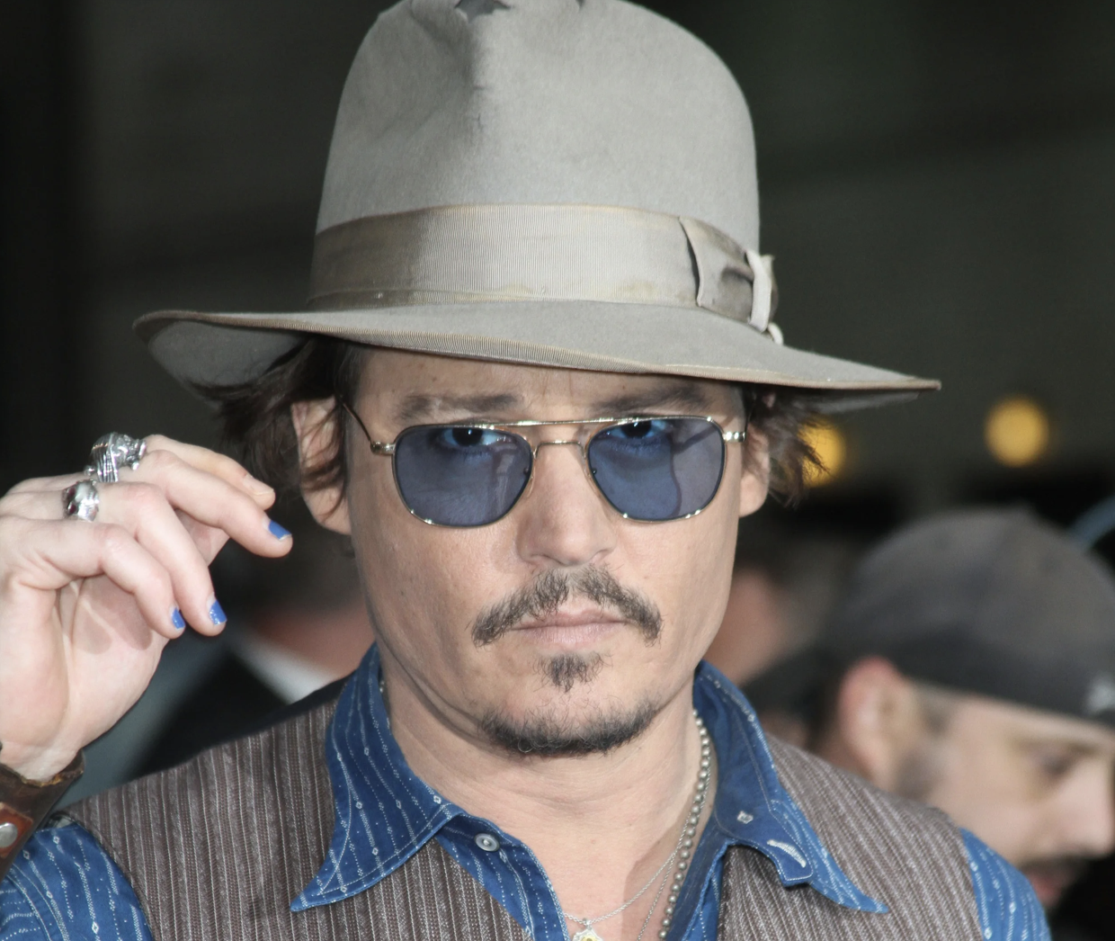 Puteți vedea primul film al lui Johnny Depp după divorțul devastator. Încă nu e în cinematografe