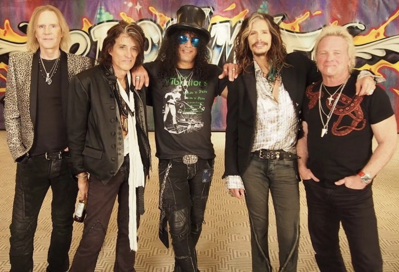 Veste tristă pentru fanii Aerosmith. Steven Tyler, solistul trupei, a fost din nou internat