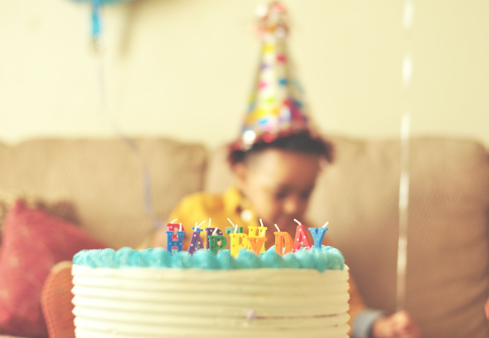 Surprinde-ți copilul într-o zi specială cu un tort personalizat