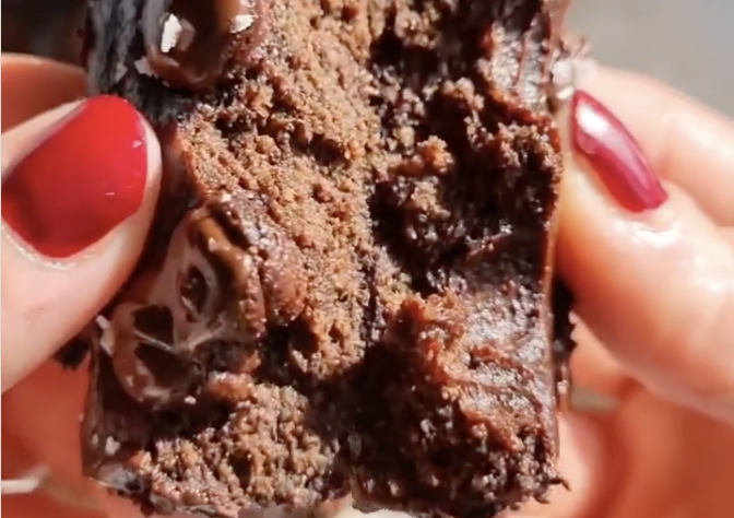 Rețetă: Brownies cu quinoa, un desert fără gluten