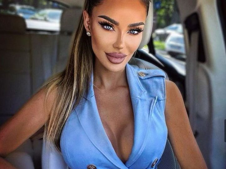 Bianca Drăgușanu afișază lux pe Instagram, dar când nu o vede nimeni, mănâncă în poală, în mașină