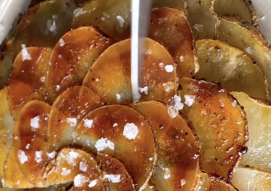 Rețeta secretă a celor mai crocanți cartofi la cuptor