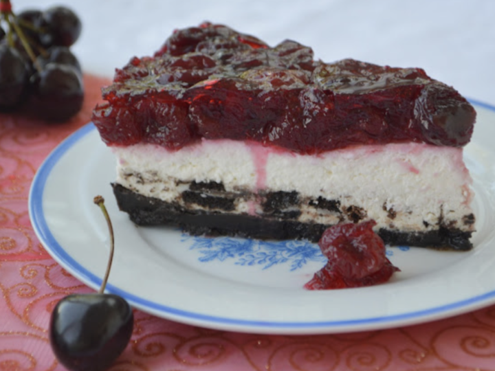 Cea mai căutată rețetă: Oreo cheesecake cu cireșe