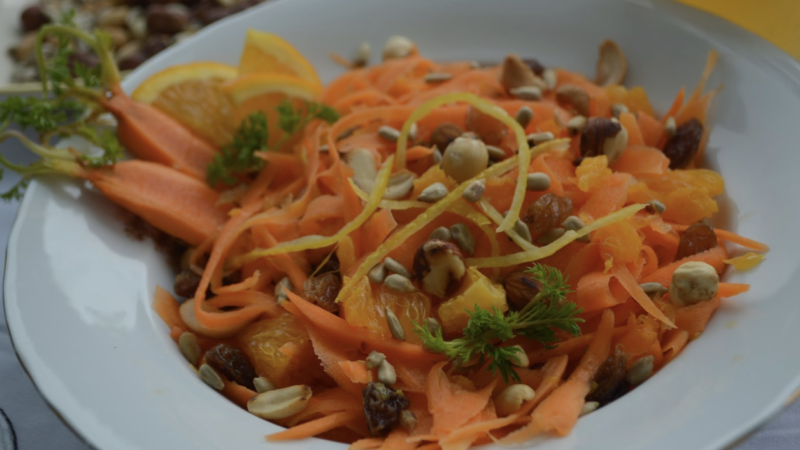Deliciu de vară: Rețetă pentru salată cu morcovi şi portocale