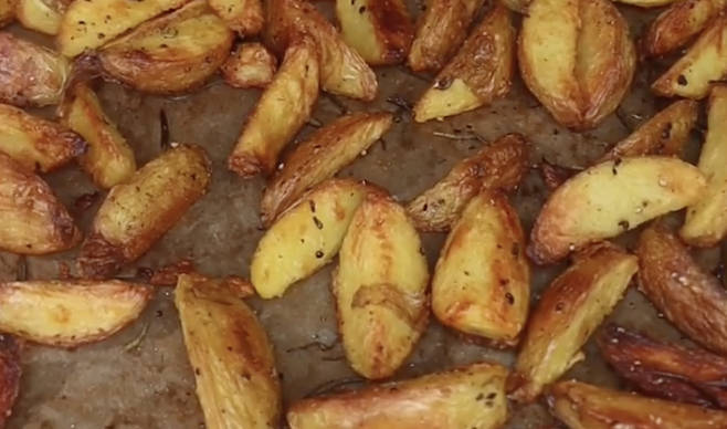 Secretul cartofilor prăjiți ca să iasă extra crocanți și dietetici