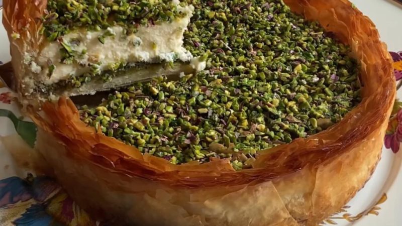 O rețetă turcească unică: Baklava Cheesecake