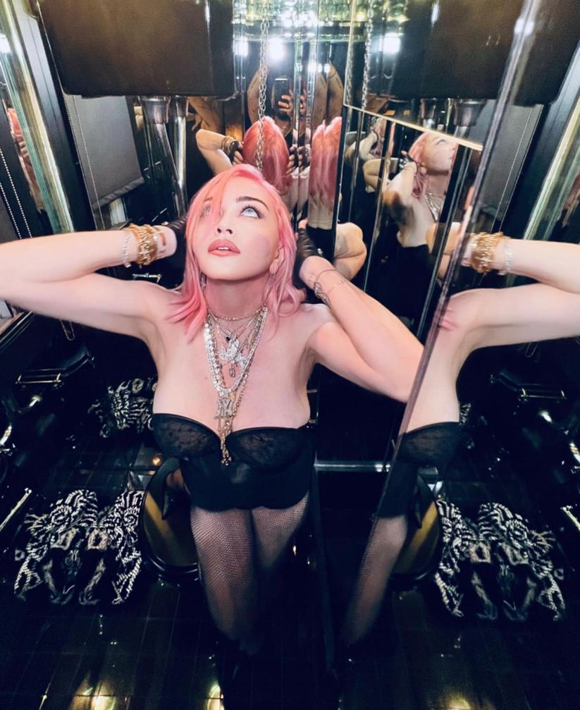 Madonna, pe urmele lui Demi Moore, pe care o și întrece. Nimeni nu se aștepta să o vadă așa