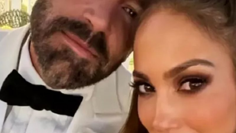 Jennifer Lopez, nuntă cu ghinion. Primele imagini de la eveniment. Mama lui Ben Affleck și un invitat, au fost luați cu ambulanța.