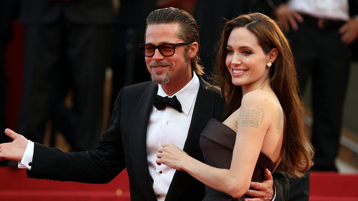 Angelina Jolie i-a găsit înlocuitor lui Brad Pitt. De mult nu a mai stat cu un bărbat așa mult timp
