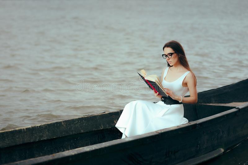 Bancul zilei. Vacanța pe marginea unui lac cu o femeie căruia îi plăcea să citească