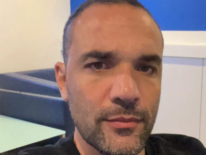 Țiriac junior, rămas fără iubită, se concentrează pe construcția unui spital oncologic